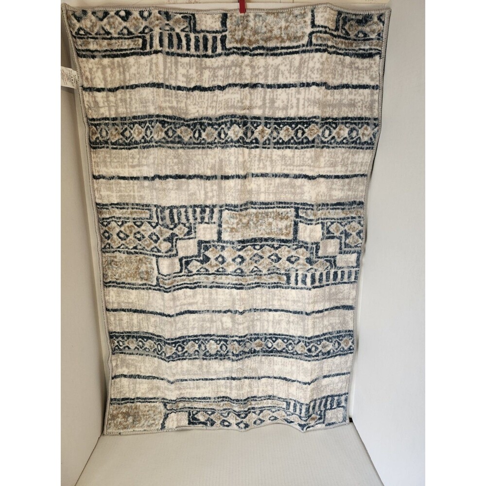 2' × 3' Area Rug